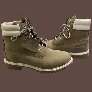 Timberland taupe waterproof suede 6 inch double collar boots women’s size 8.5”